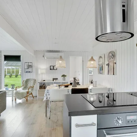 Three-bedroom Haderslev With A Fireplace 06